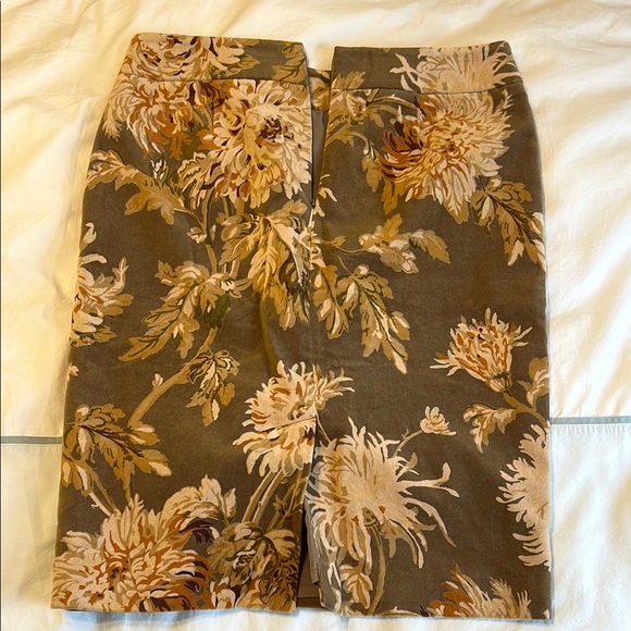 Floral Patterned Skirt - Brown and Cream - Picture 2 of 3